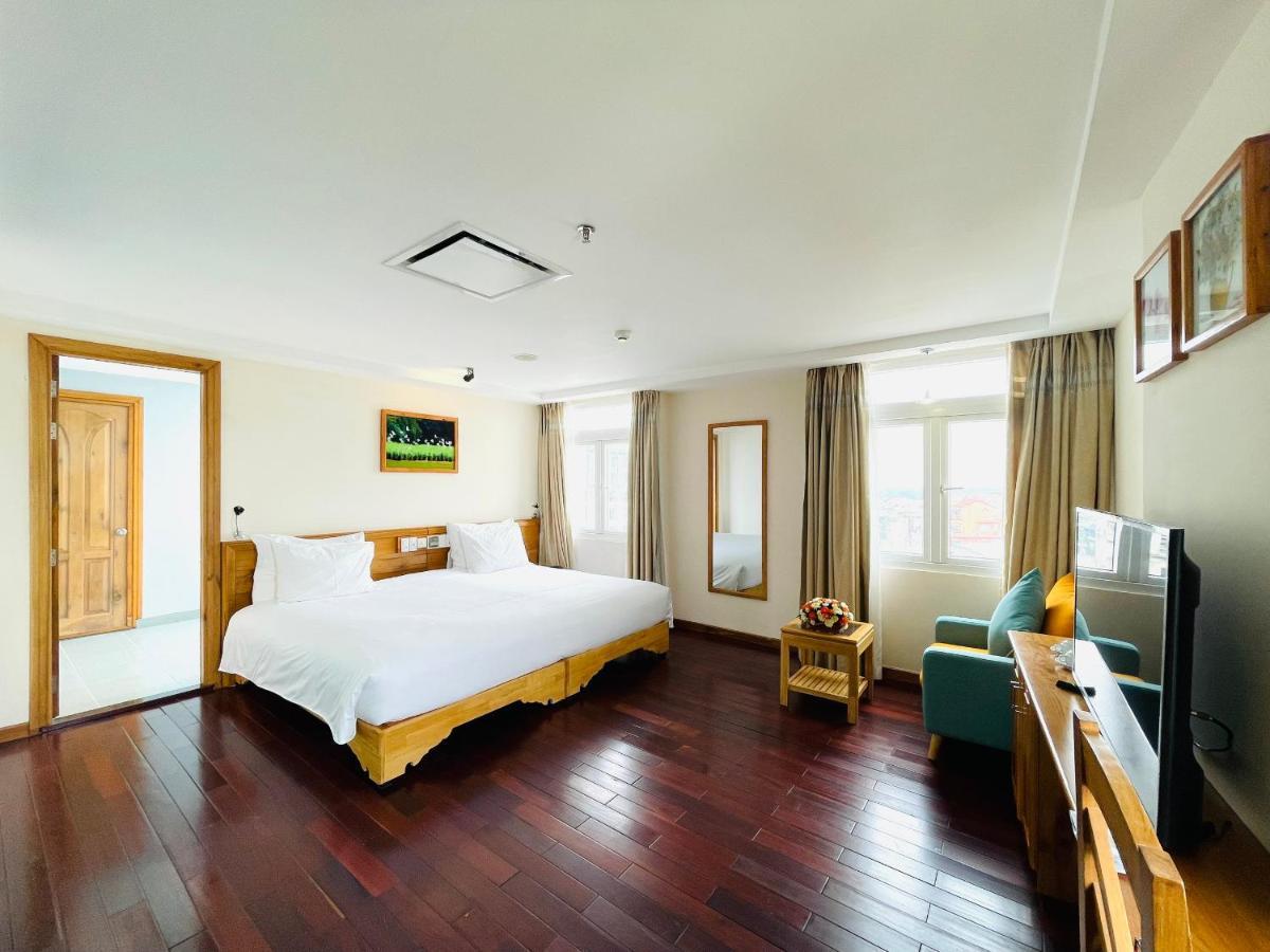 Romance Hotel Хюэ Экстерьер фото