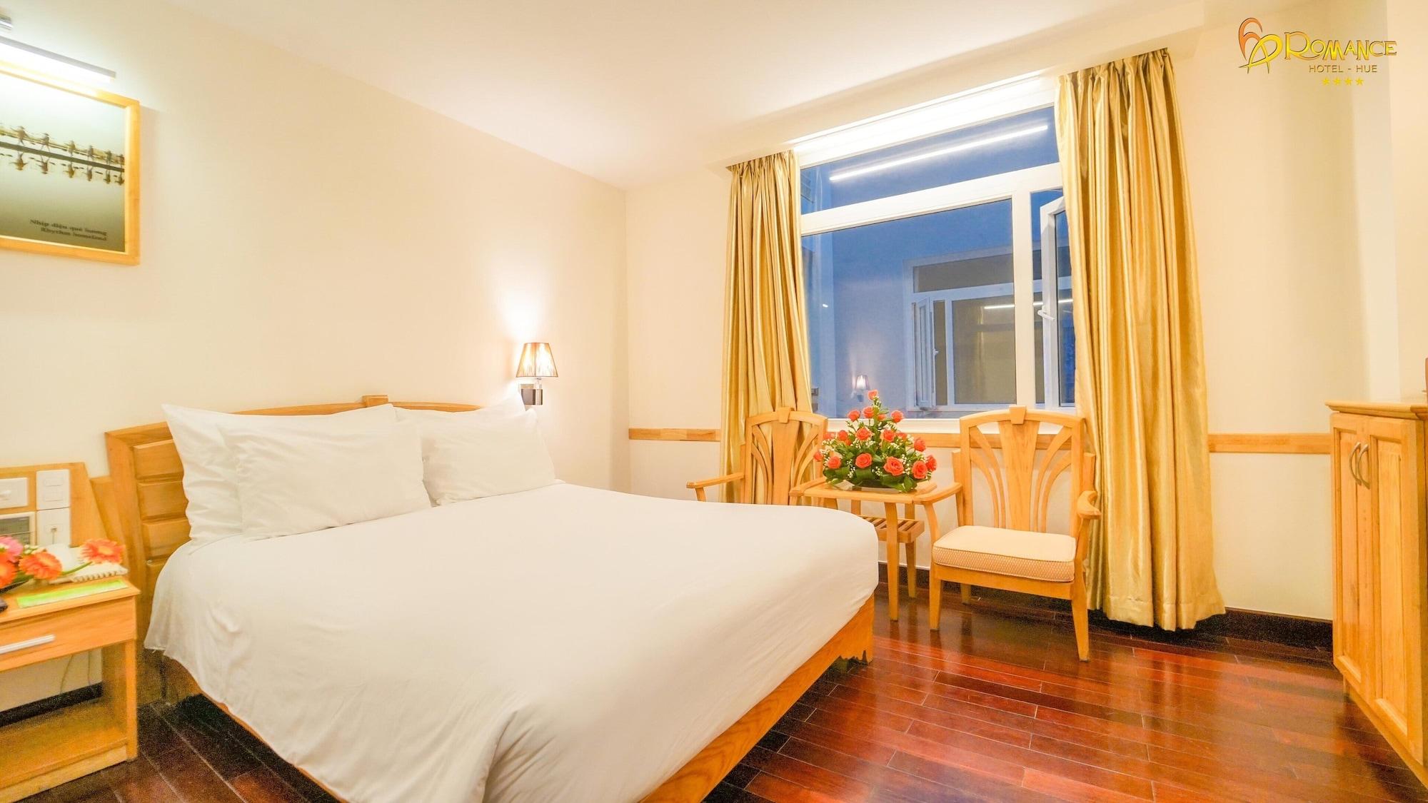 Romance Hotel Хюэ Экстерьер фото