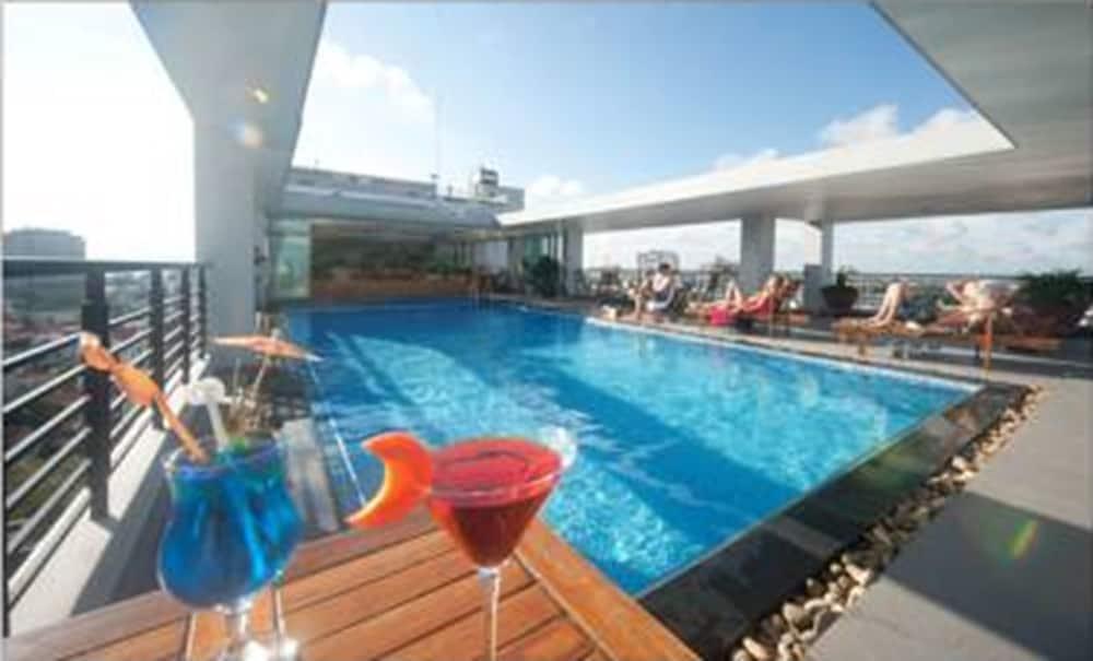 Romance Hotel Хюэ Экстерьер фото