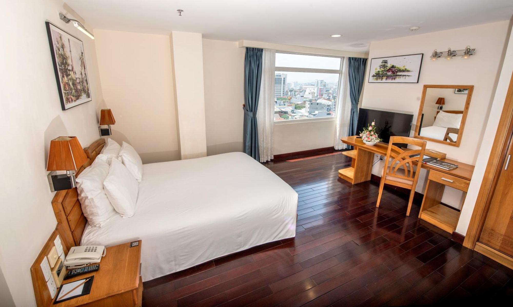 Romance Hotel Хюэ Экстерьер фото